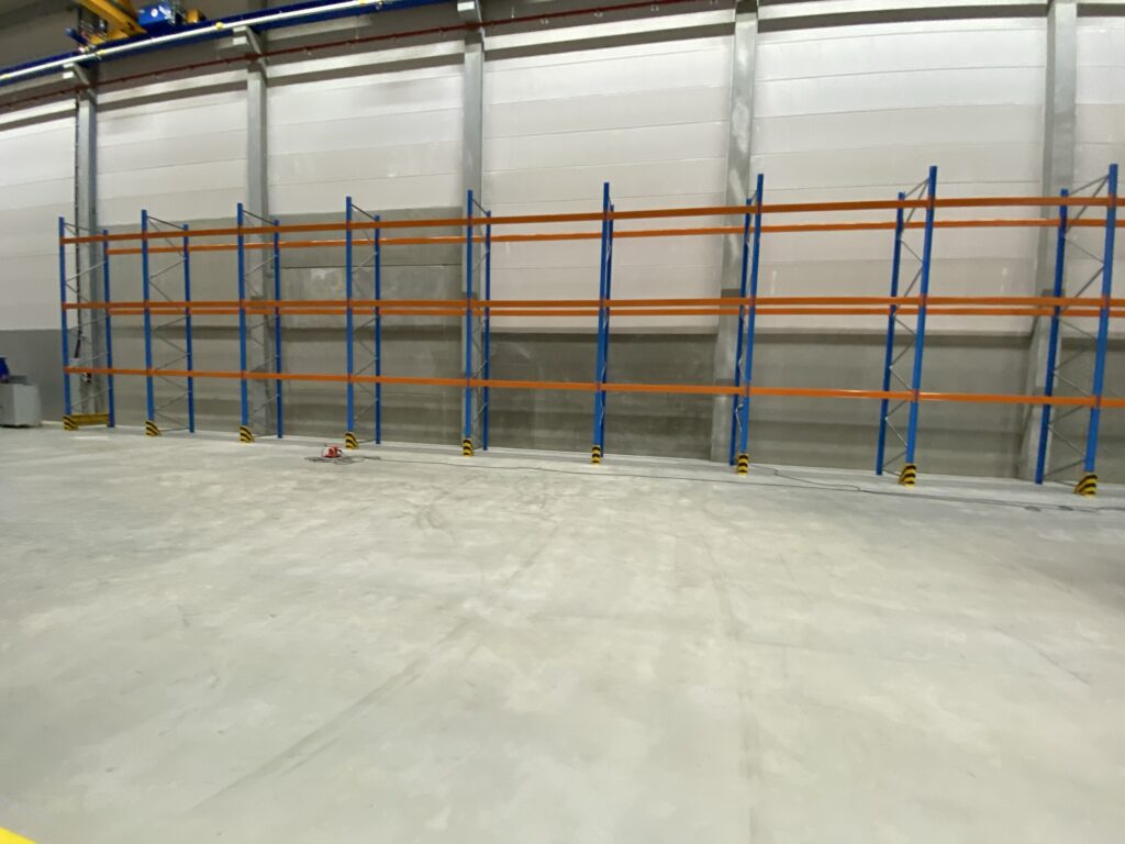 Fertiges Regal Frontaufnahme