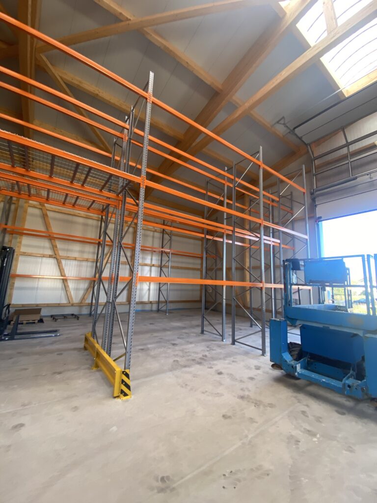 Grundgerüst von Regalen für Lagertechnik